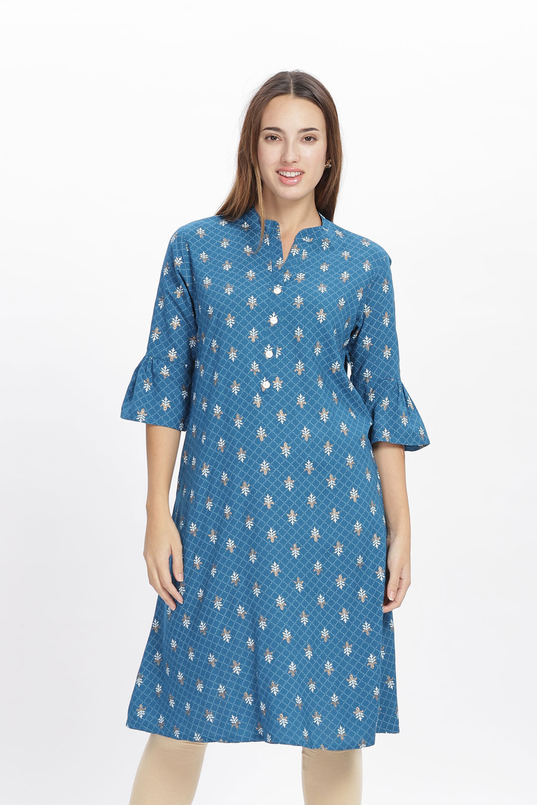 Flowy A-Line Kurta: Mini white floral print