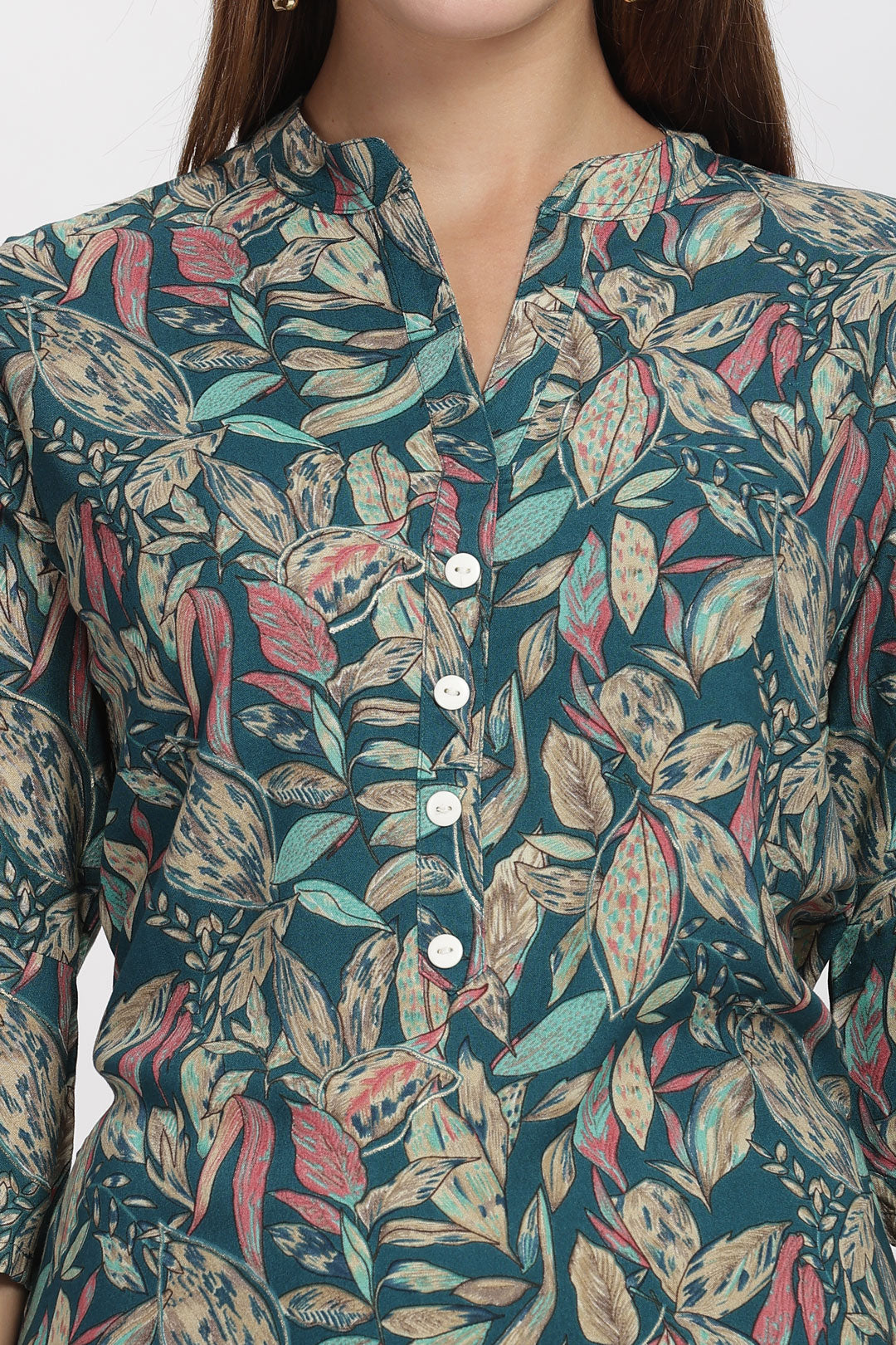Flowy A-Line Kurta: Leafy leaves print - green