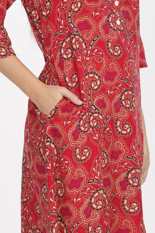 Flowy A-Line Kurta: Curvy lines motif print-Red