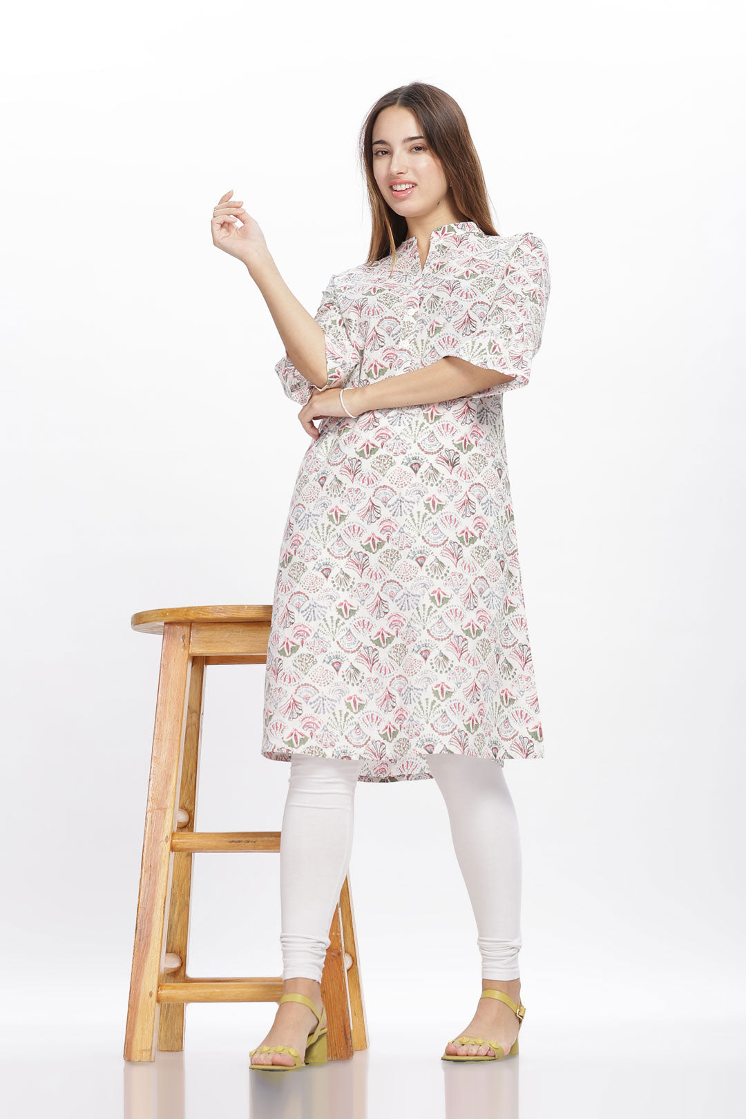 Flowy A-Line Kurta: White Shell pattern