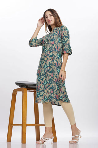 Flowy A-Line Kurta: Leafy leaves print - green