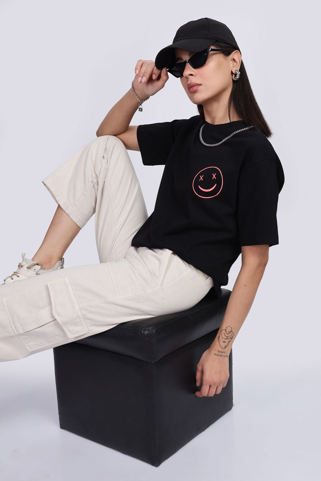 Cotton oversized Tshirt jet black - Stay weird