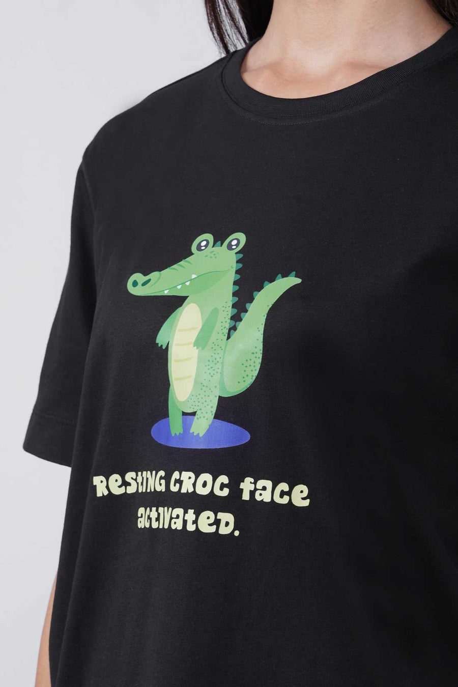 Cotton Relaxed fit Tshirt - Black - Resting croc face activated